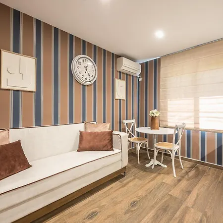 Neos Kosmos Comfort & Style, Near Metro Apartment Athens