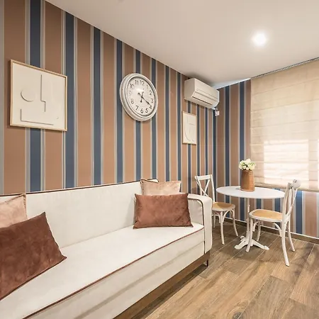 Neos Kosmos Comfort & Style, Near Metro *