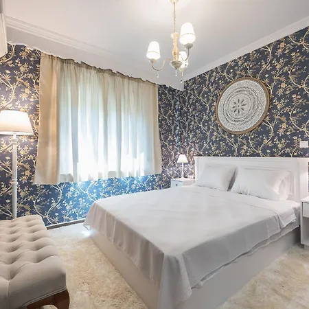 Neos Kosmos Comfort & Style, Near Metro Apartment